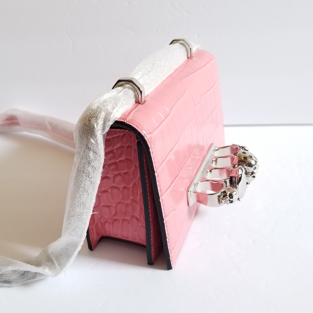 Alexander McQueen Four Ring Croc-Embossed Leather Crossbody Bag Pink - Picture 2 of 10